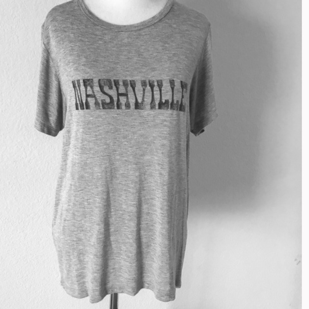 Daydreamer Nashville revolve T-shirt M ✨